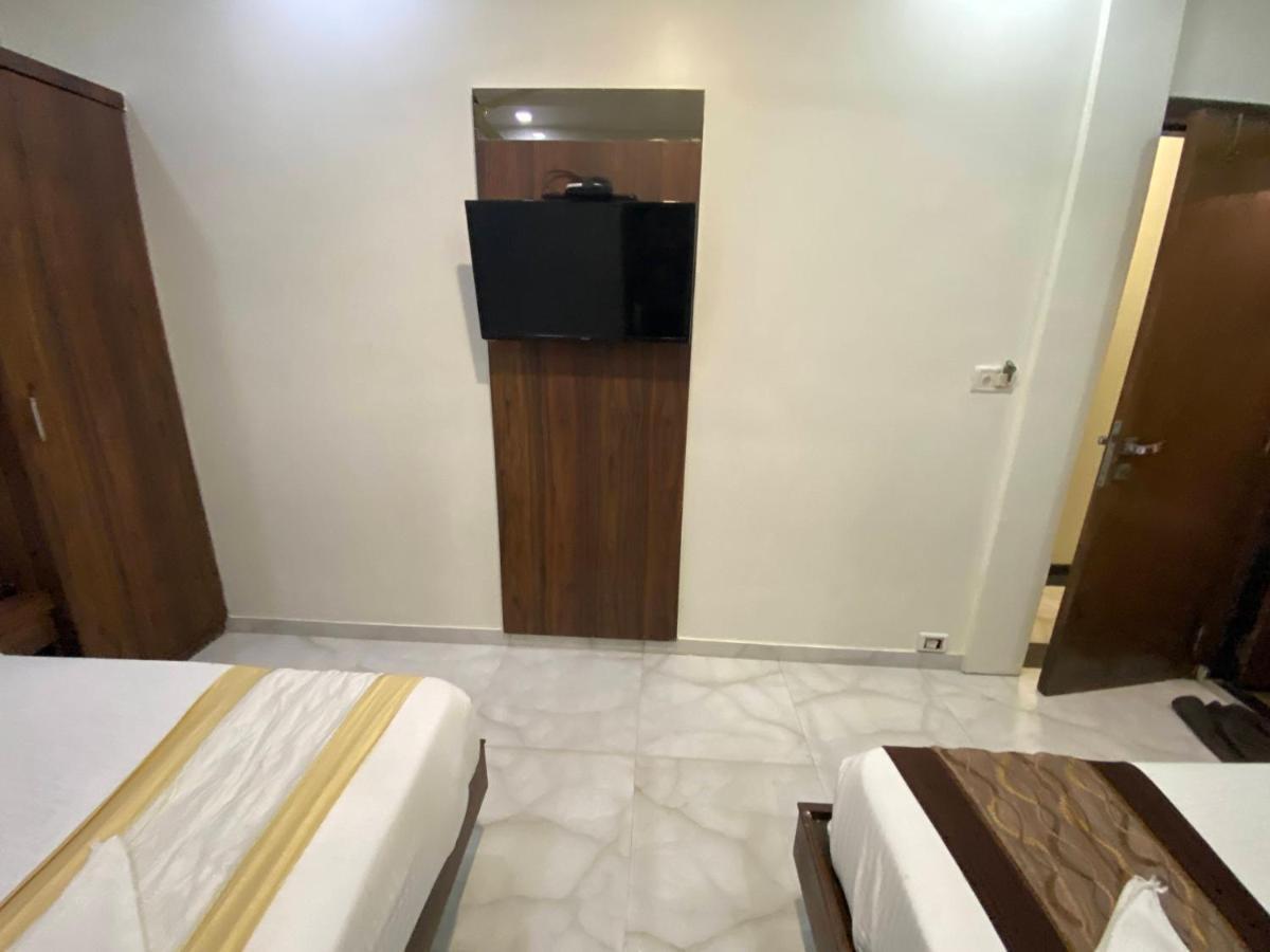 Hotel Palace Residency Near Lokmanya Tilak Terminus Mumbai Exterior photo